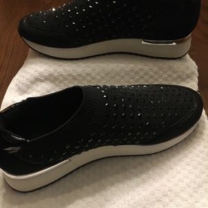 HOLIDAY SALE Shoes That Sparkle! BRAND NEW Anne Klein iflex
